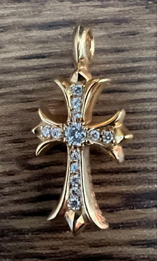 Nクロムハーツ22kタイニーファットクロスパヴェダイヤ