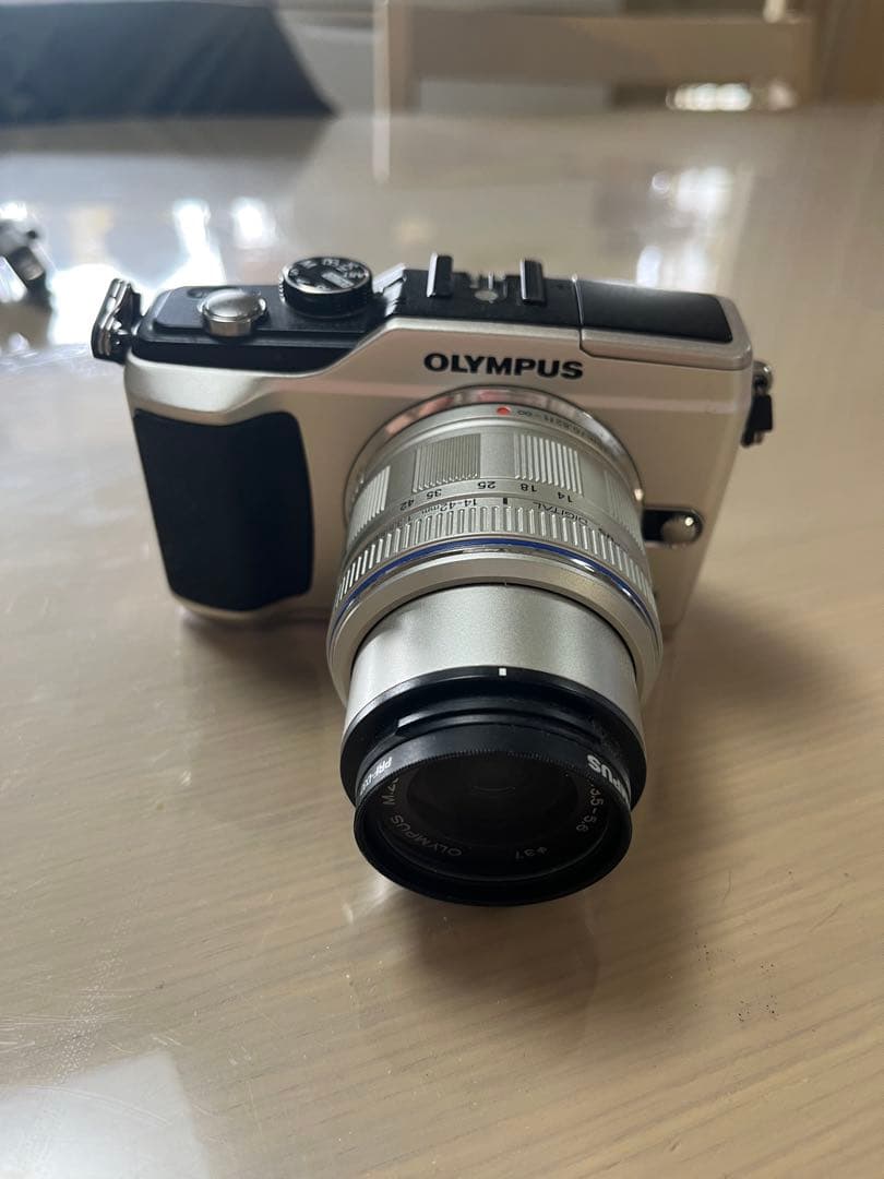 オリンパス OLYMPUS pen E-PL2 / レンズキット