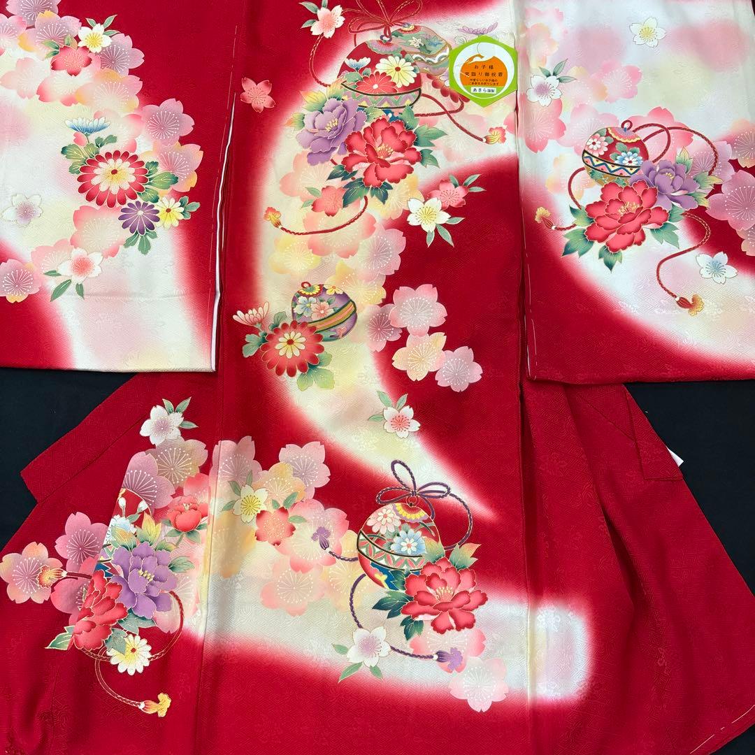 新品☆最高級正絹産着（祝着）特選京友禅美術特選染古典豪華四季花鈴文　仕付け糸付き