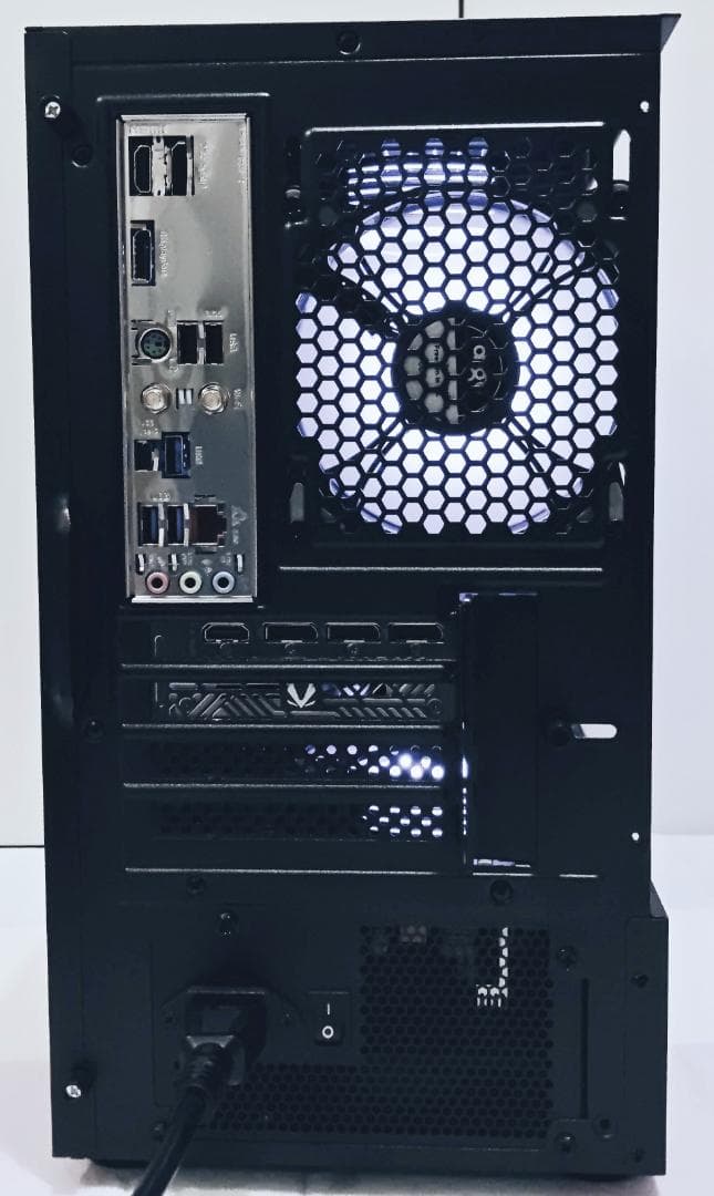 【新品】高性能ゲーミングPC RTX5070 Ryzen7 7700