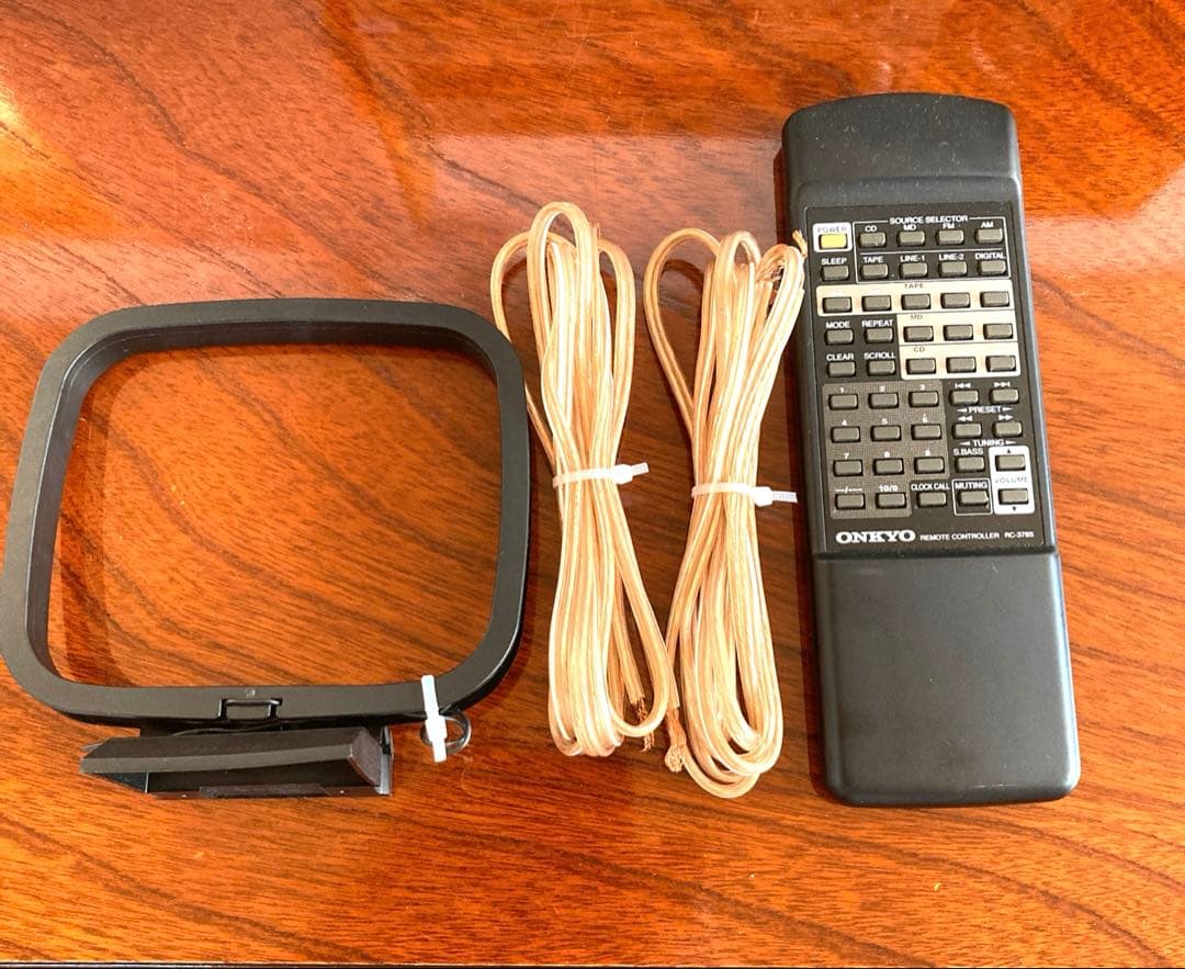 【推奨の逸品】ONKYO CD/MD チュナーアンプ　FR-X7 リモコン付き