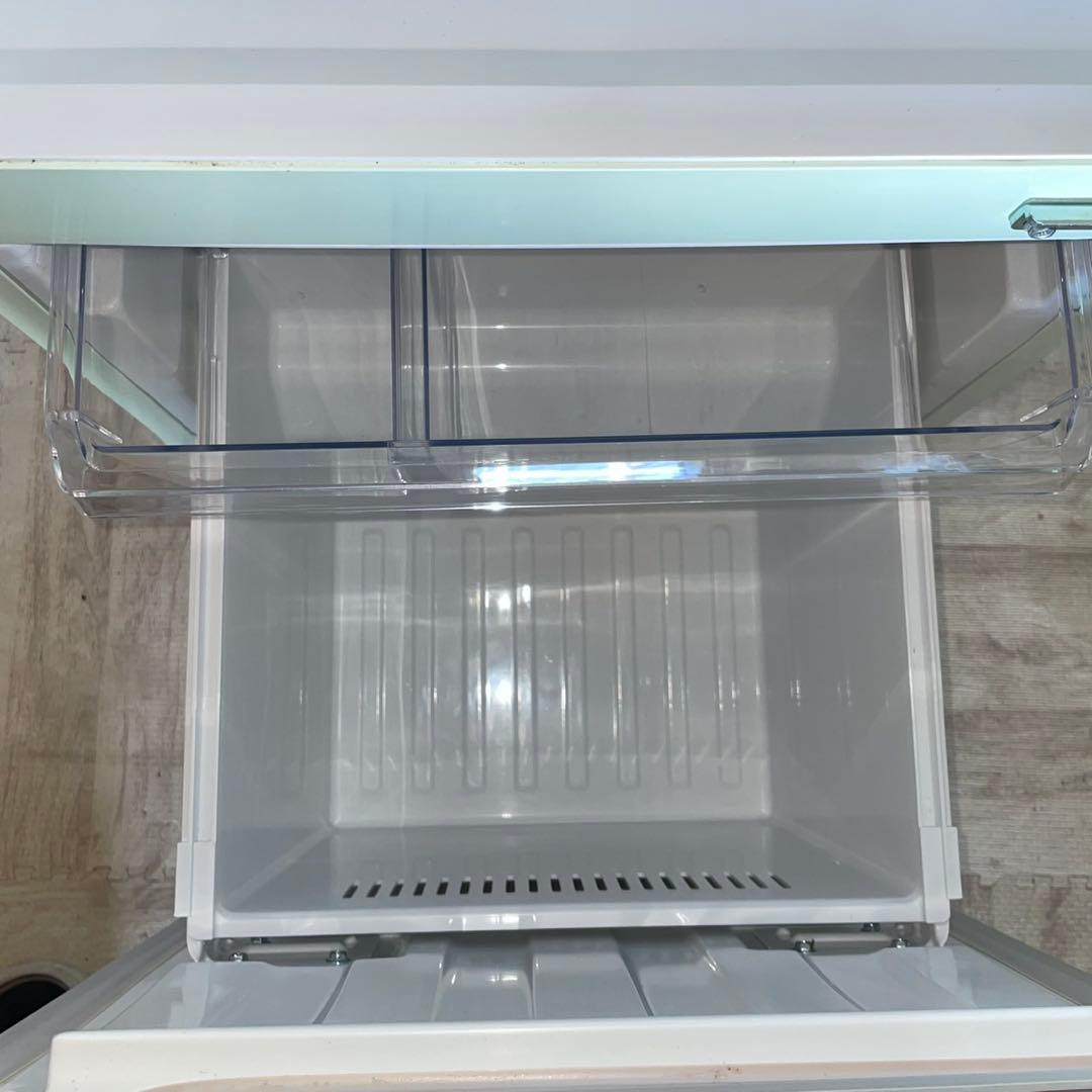 配送設置無料　ジャングル　レトロ冷蔵庫　新生活　3003