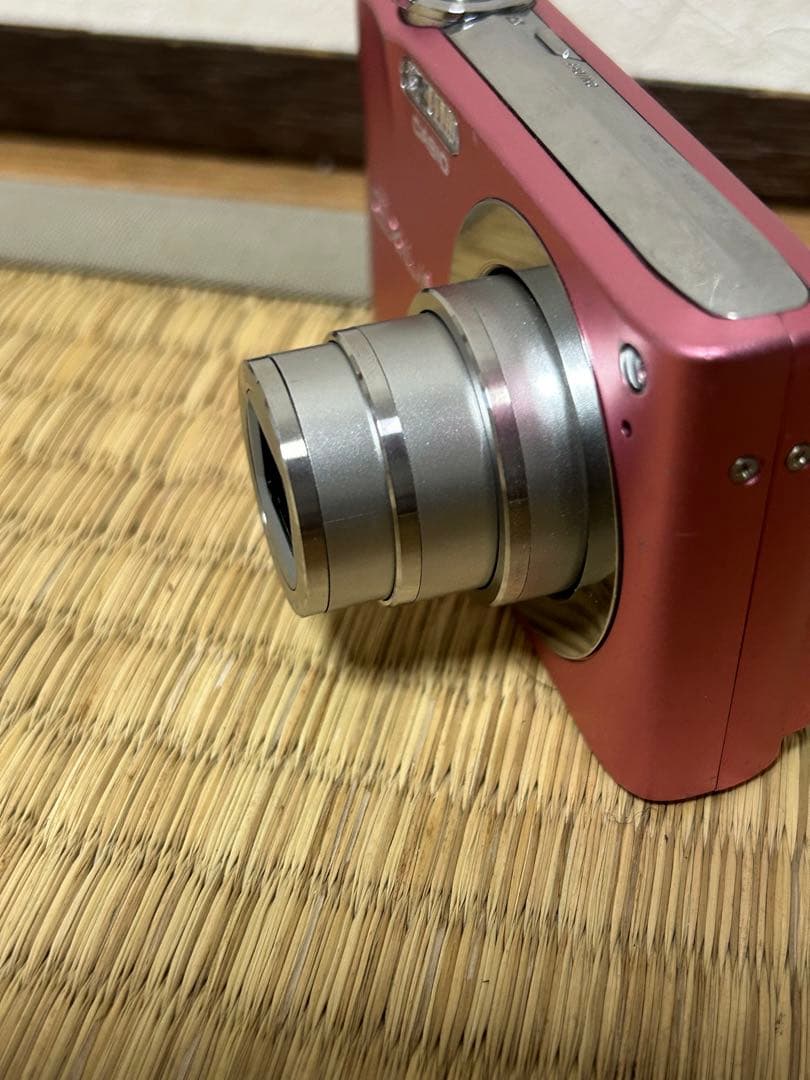 CASIO カシオ　デジタルカメラ　デジカメ　EX-Z100