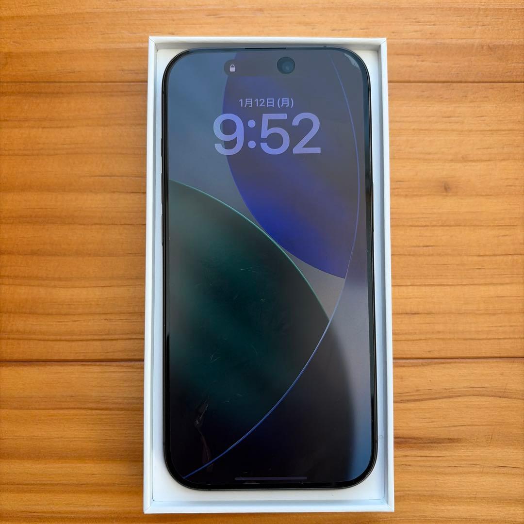 【極美品】 iPhone 17 SiMフリー 512gb 黒 (充電回数13回)