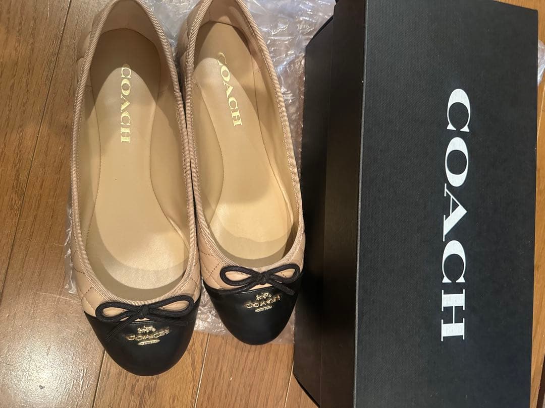 【pitayaumauma 】COACH リボン付きフラットシューズ