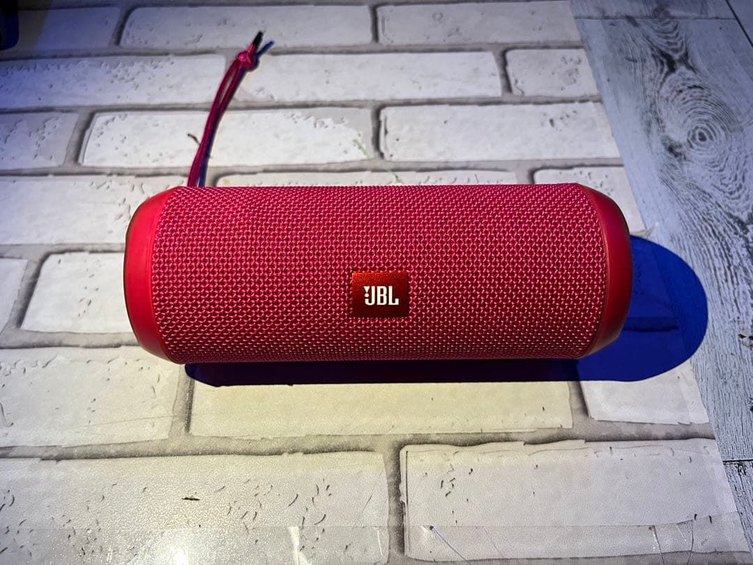 JBL ワイヤレススピーカー レッド　値下げ可能