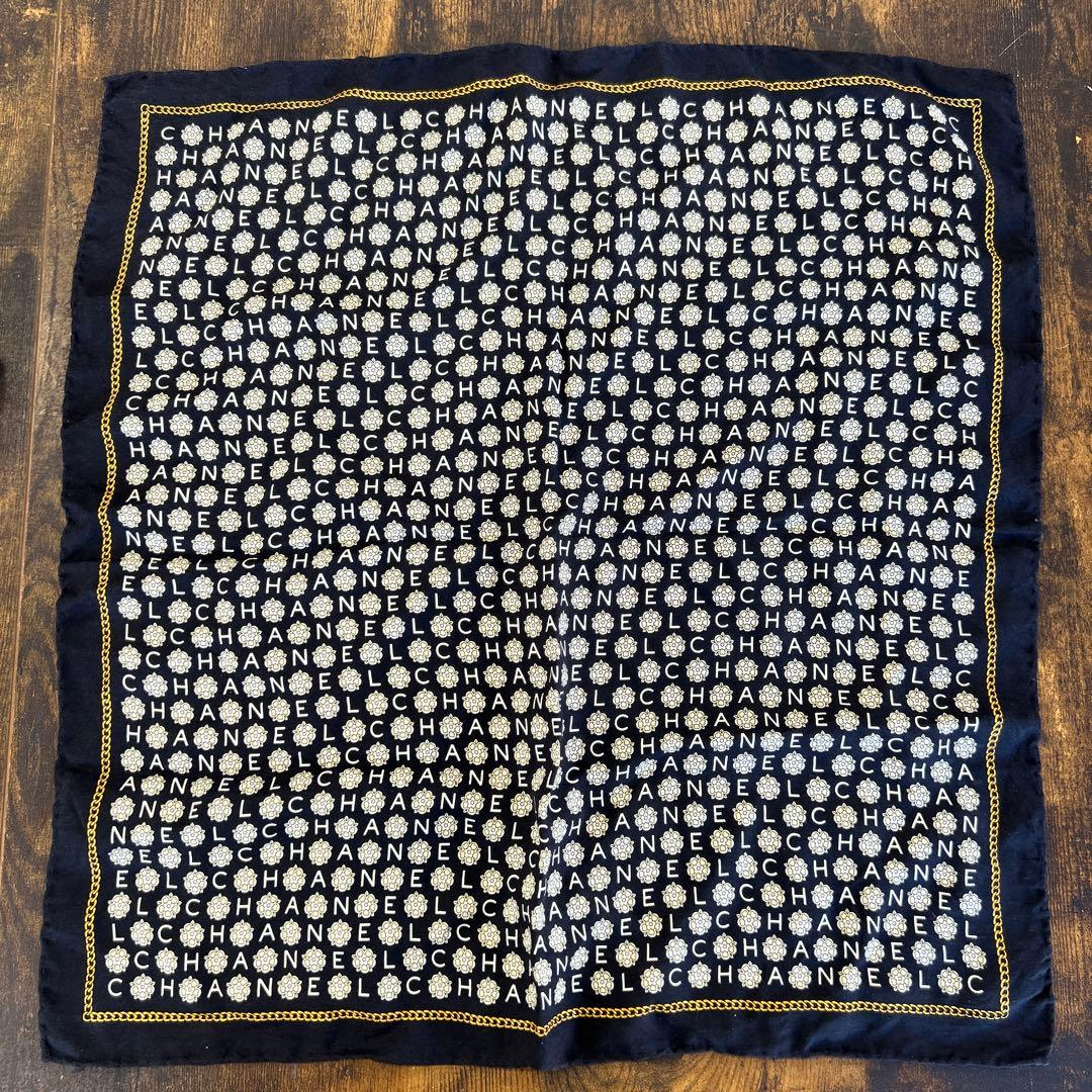 CHANEL スカーフ ハンカチ 42×42