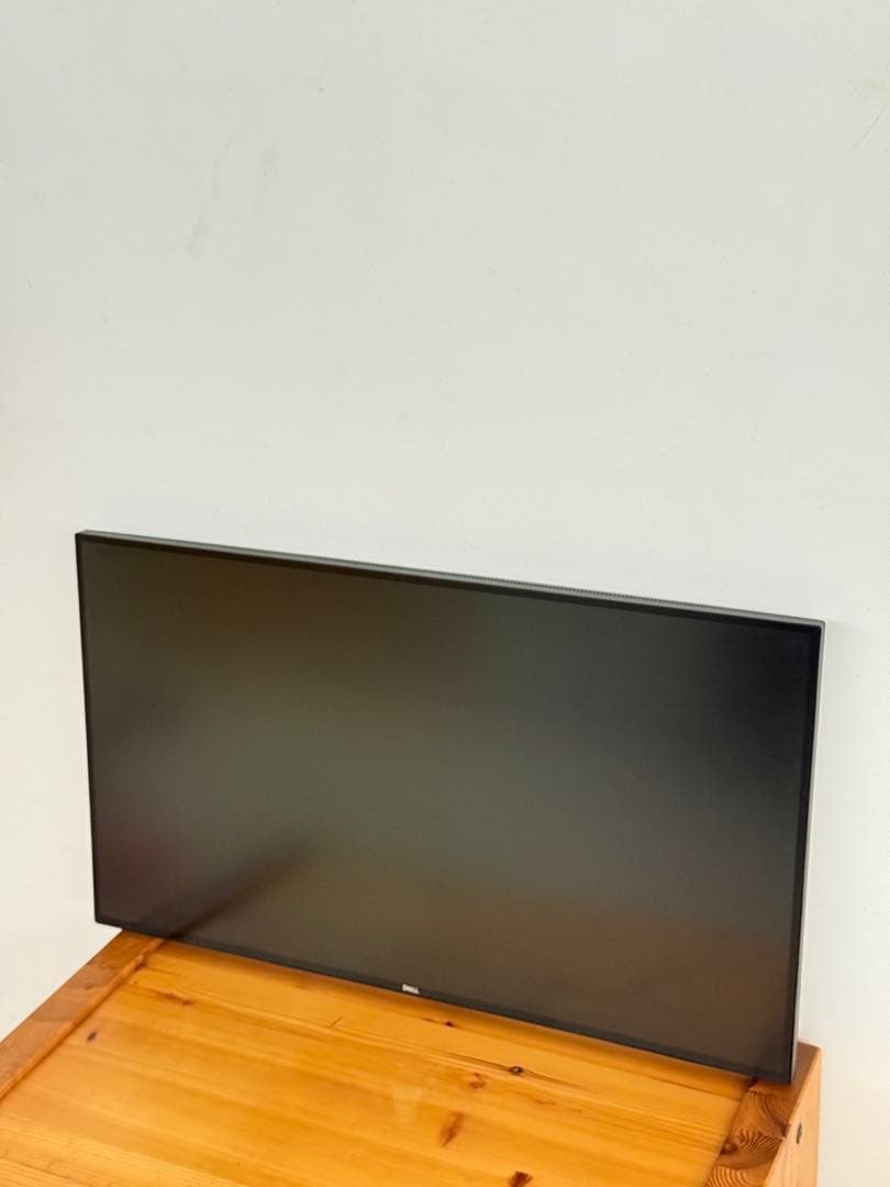 DELL　U2720QM モニター　27インチ ドット抜け