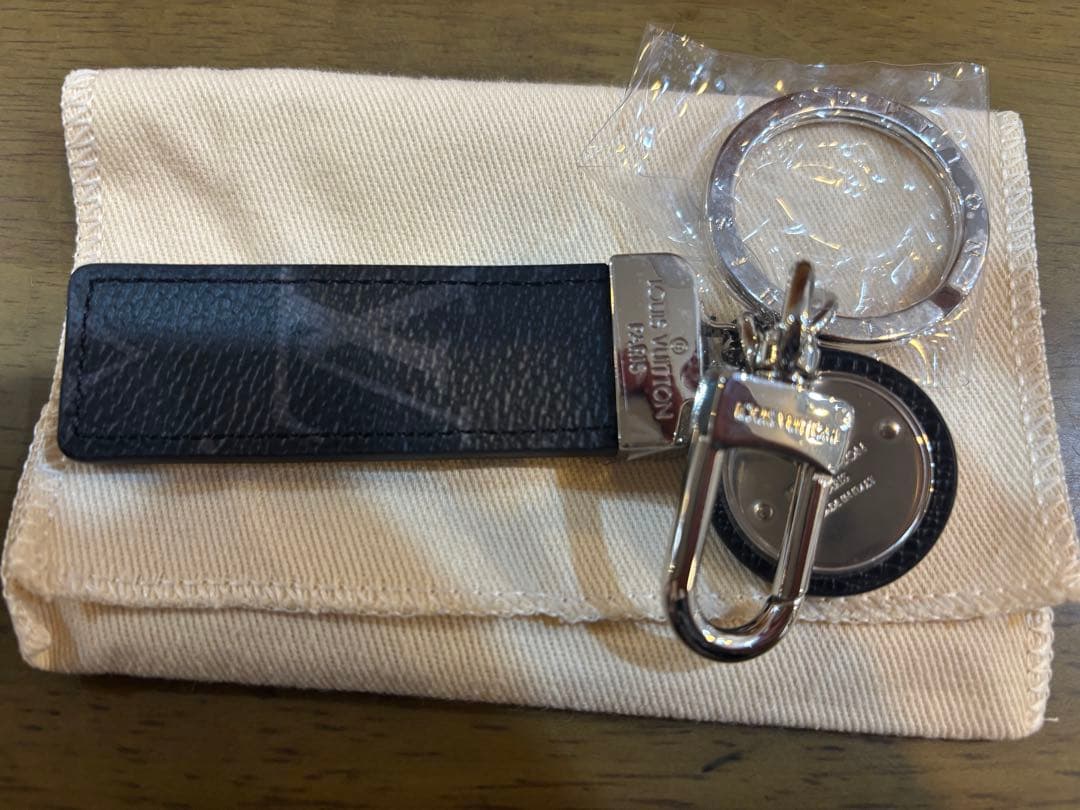 ルイヴィトン　ポルトクレ・ネオLVクラブ