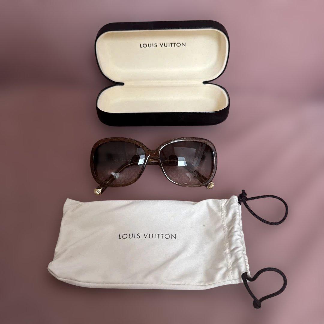 LOUIS VUITTON ブラウン サングラス ケース付き