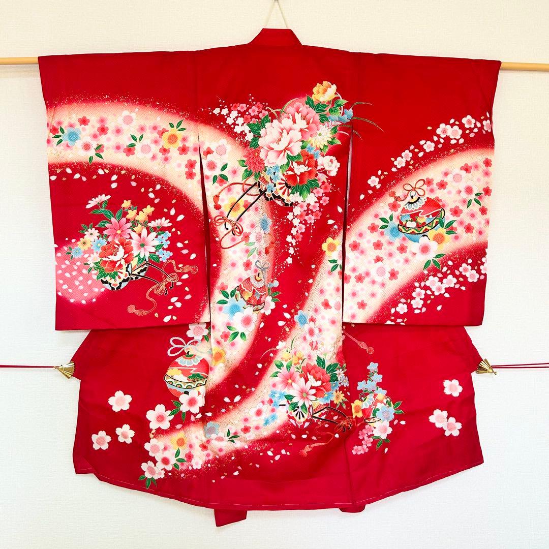 着物　お宮参り　産着　祝着　赤　花車　鈴　四季草花　女の子　襦袢付き