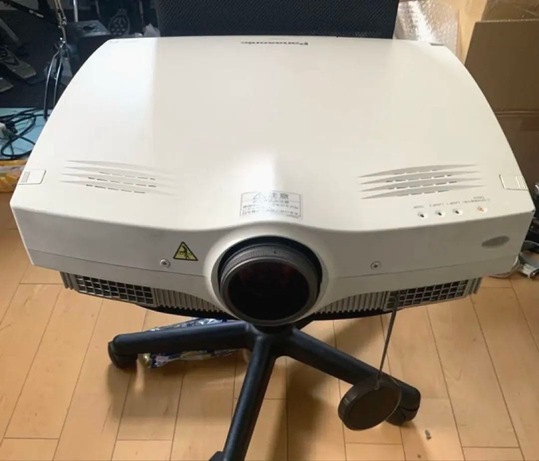 Panasonic プロジェクター TH-L6500J 中古品