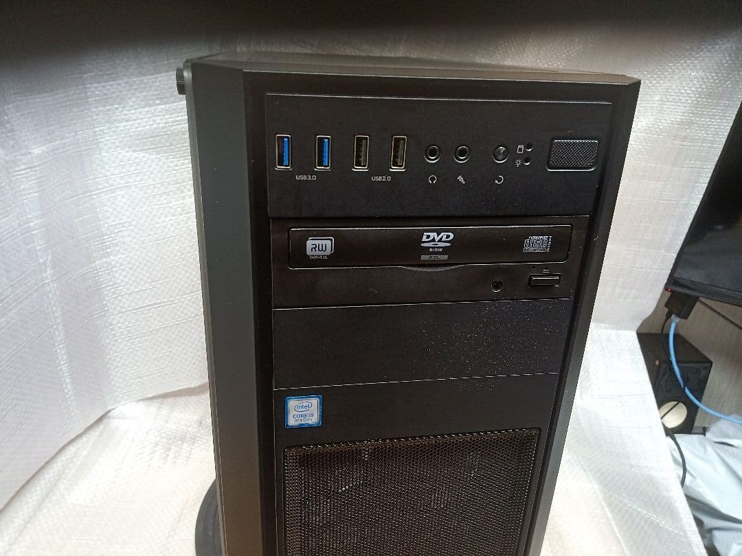 Core i5−9400 Gtx970 Win1125H2 ミドルタワーケース