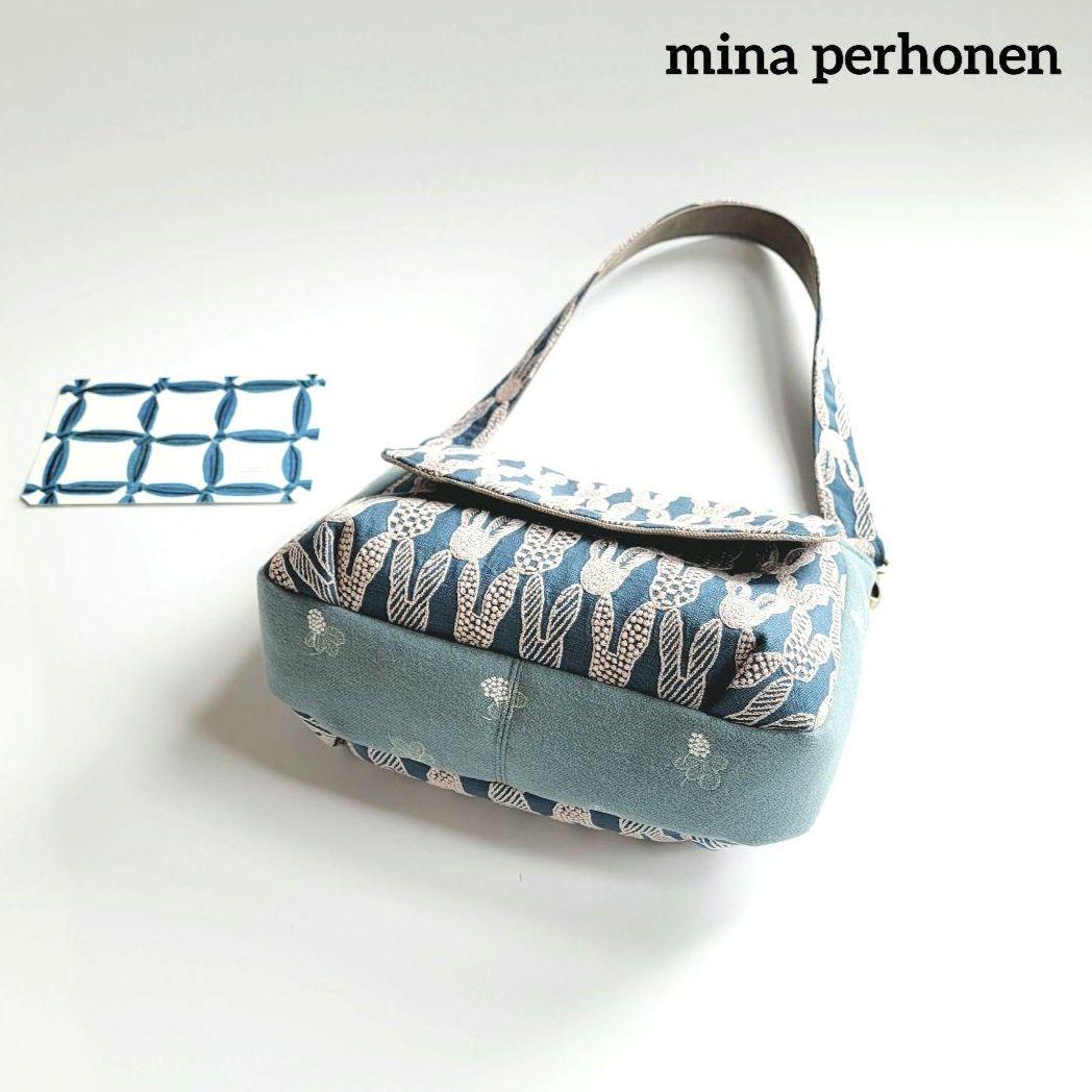 ミナペルホネン　タック入りフラップショルダーバック　pomppia