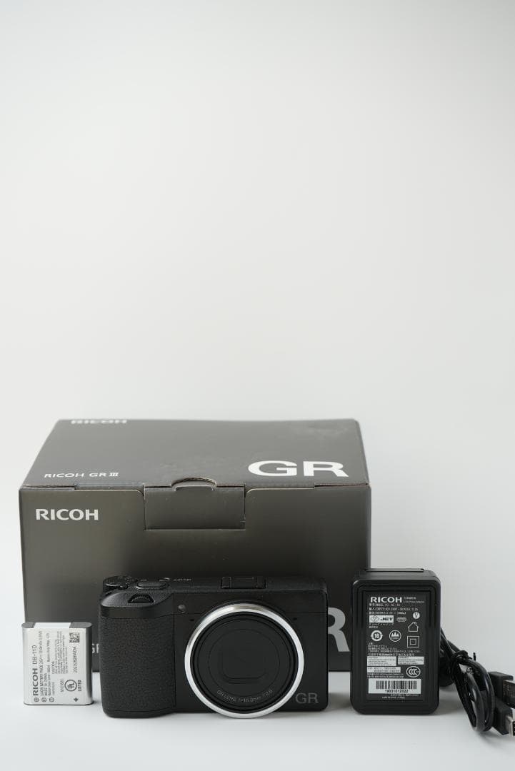 [極美品] [ショット数1,422] RICOH リコー GR III GR3