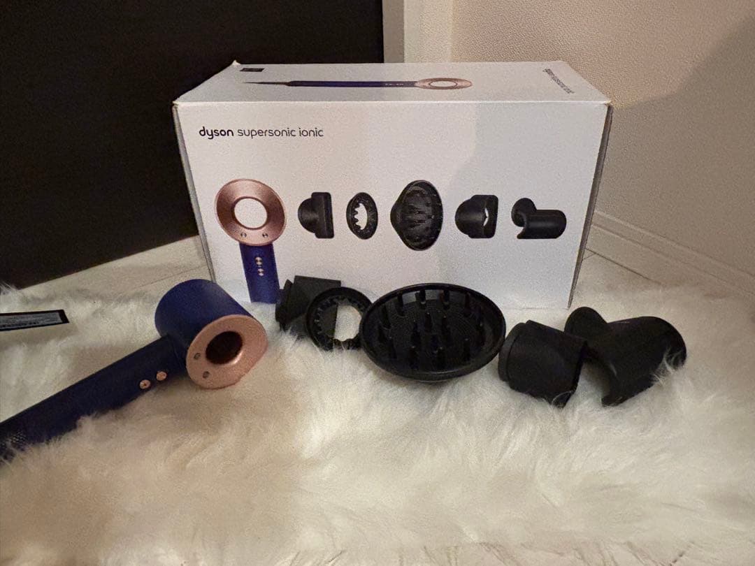 ダイソン 箱付きスーパーソニック イオニック　ドライヤー ビンカブルー ロゼ