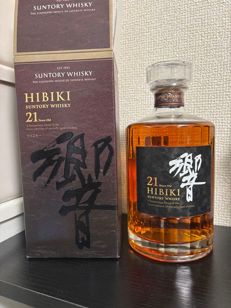 新品　響21年　Hibiki サントリーウイスキー　箱有