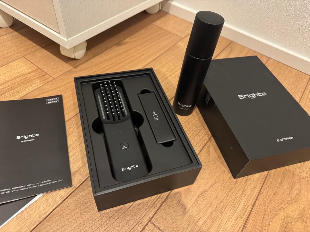 ブライト　エレキブラシ　リフトアップ　美顔器 ローション付き