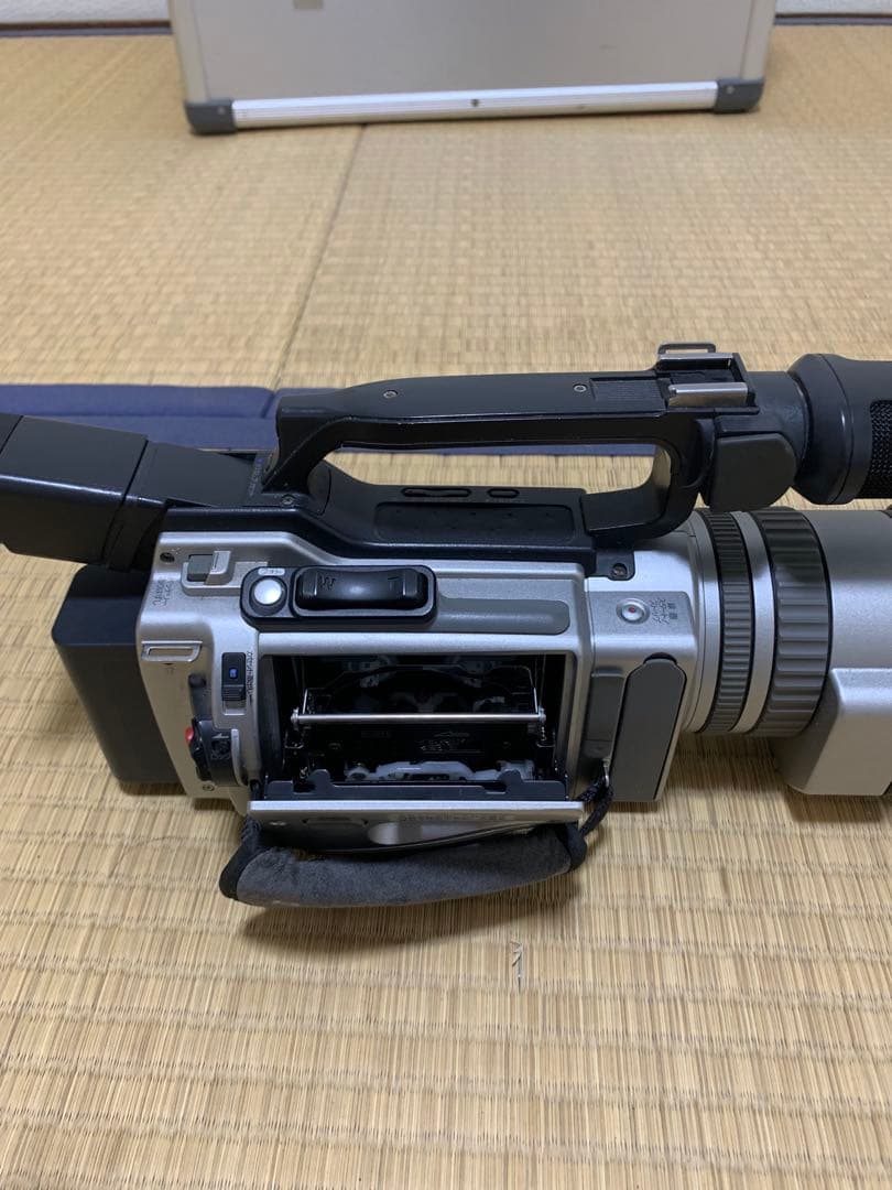 【動作OK】付属品多数　SONY　Handycam　DCR-VX2000