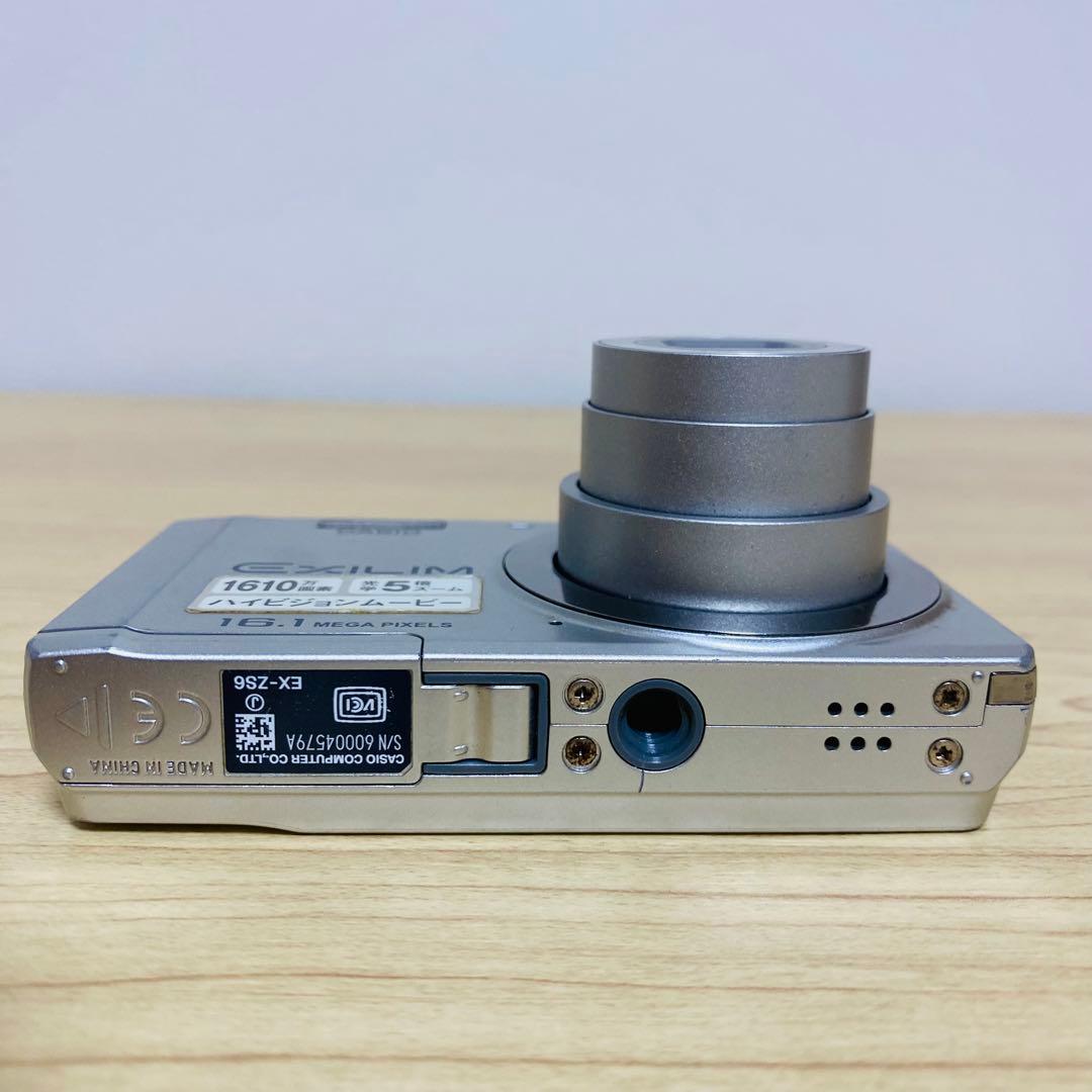 CASIO EXILIM EX-ZS6 デジカメ　デジタルカメラ　カシオ