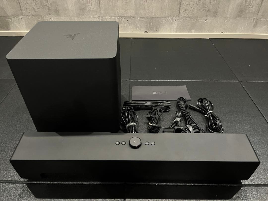 Razer Leviathan V2 PROサウンドバー サブウーファーセット