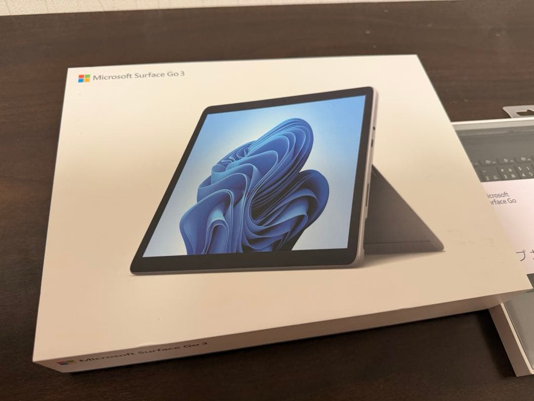 Microsoft Surface Go 3　10.5インチ 4GB