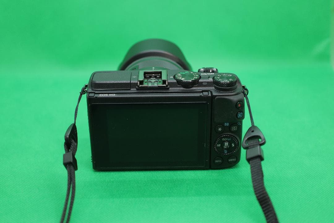 Canon EOSM3　EVFとズーム2本セット