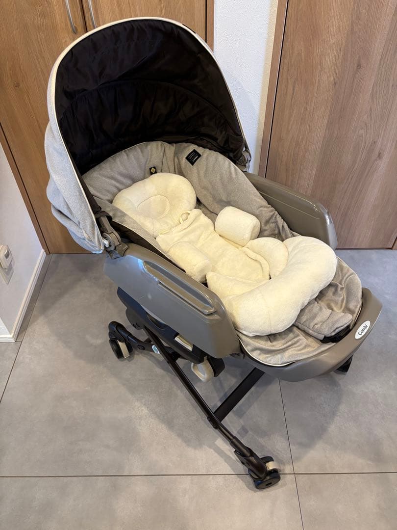 Combi コンビ　ネムリラ　BEDI おやすみドーム　エッグショック　手動