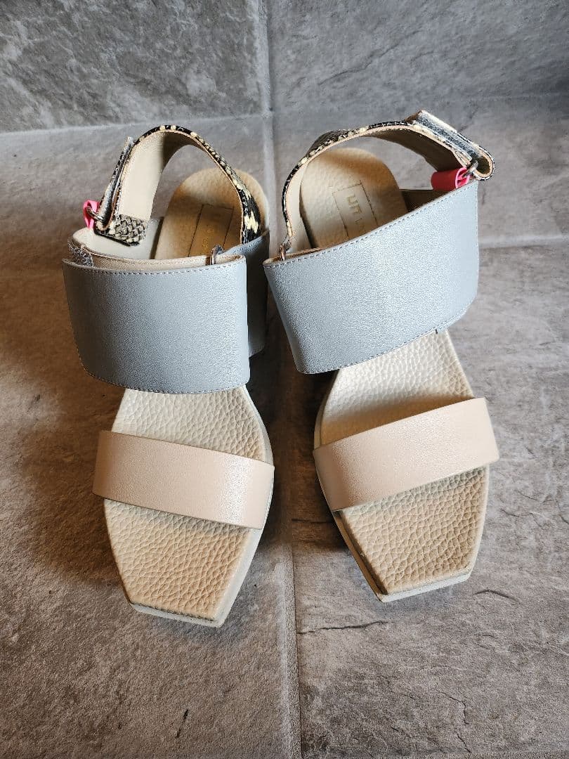 美品 UNITED NUDE サンダル