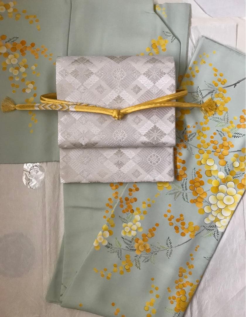 とっても使い勝手の良い白とシルバーの袋帯　正絹