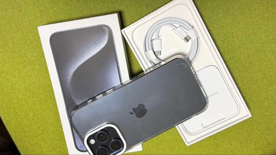 くるみ　香港版　Apple iPhone 15 pro max 本体