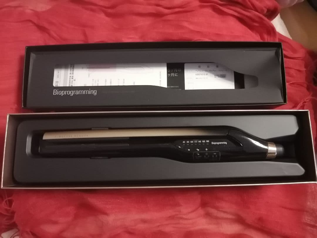 2024年12月購入、半年使用　ヘアビューロン　4D Plus（ストレート）