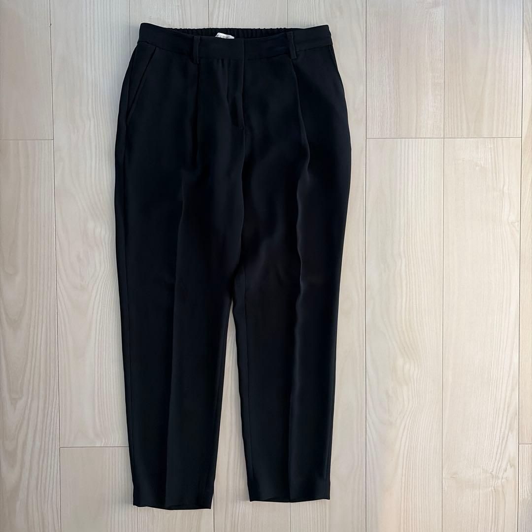 PLST (theory) 紺　ノーカラー　ジャケット パンツスーツ 上下セット