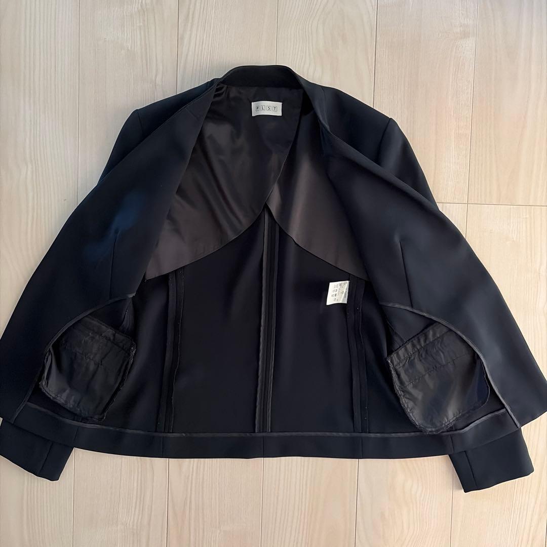 PLST (theory) 紺　ノーカラー　ジャケット パンツスーツ 上下セット