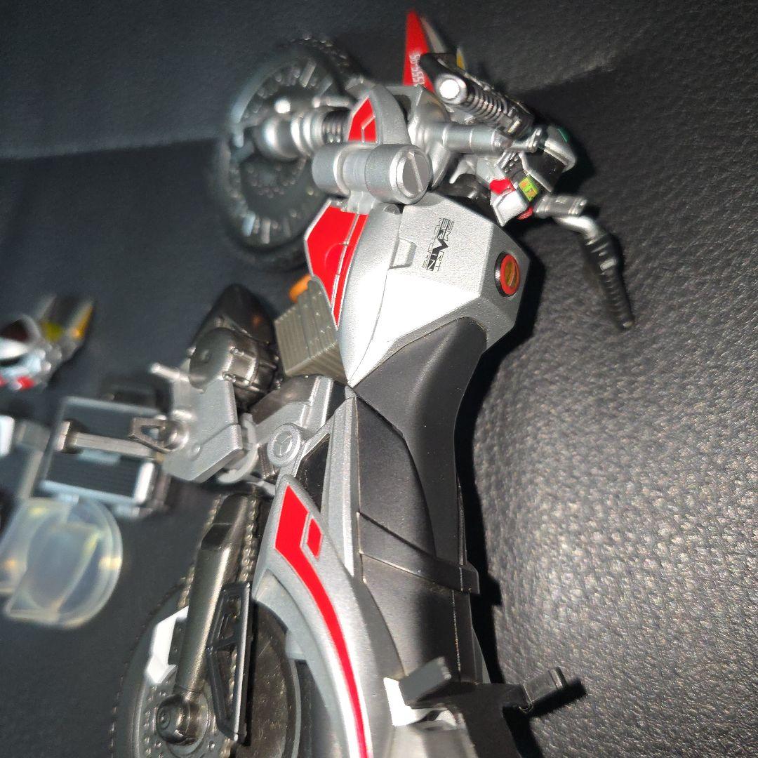 フィギュアーツ オートバジン