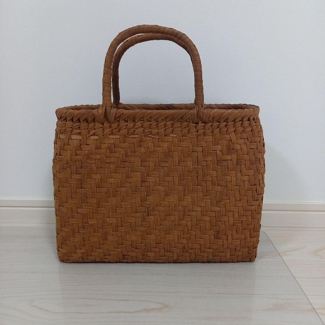 美品、高級、山葡萄バック、手編み、内ポケット有り、ハンドバッグ