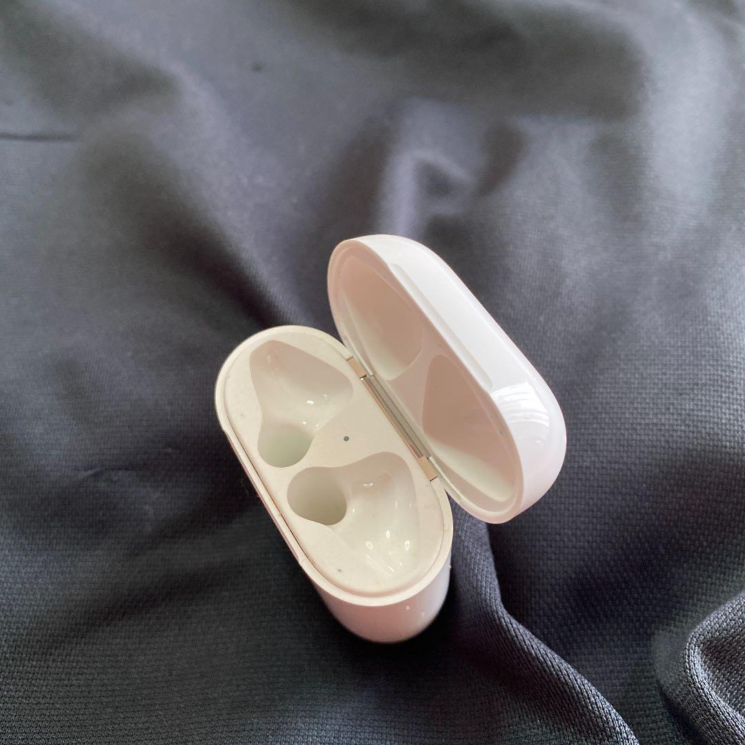 Apple AirPods 充電ケースのみ