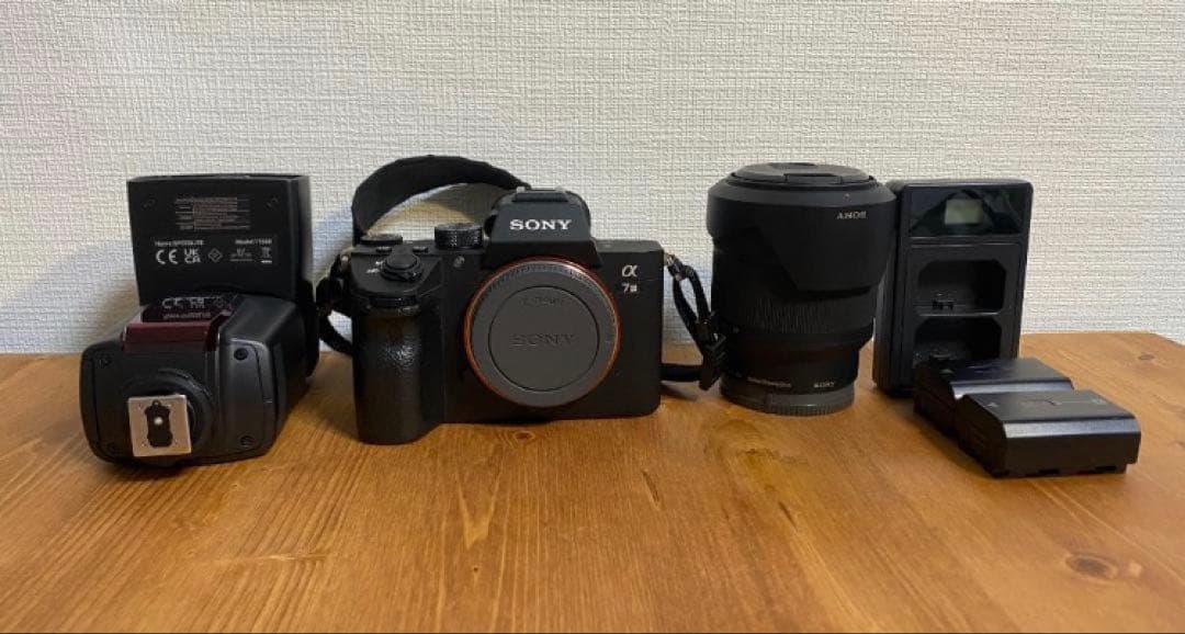 （美品）SONY α7Ⅲ レンズセット。スマホ転送かんたん。バッテリー純正。