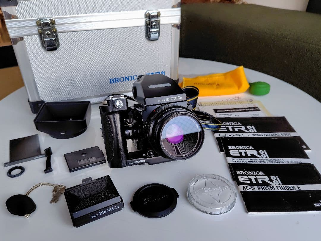 フィルムカメラ Zenza Bronica ETR Si + ZENZANON-PE 75mm