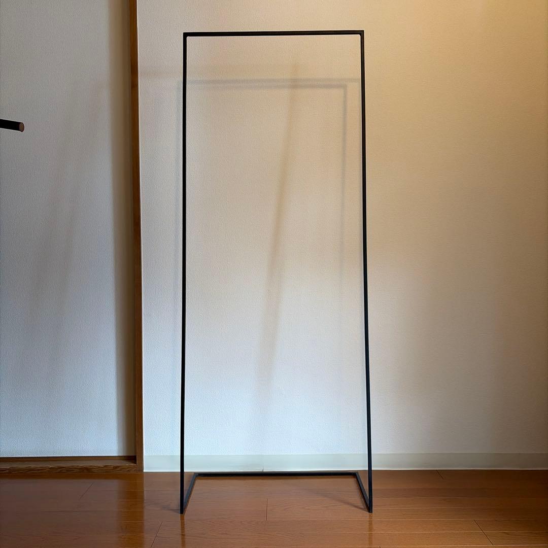 Kanademono カナデモノ ミニマルアート アイアンハンガーラック