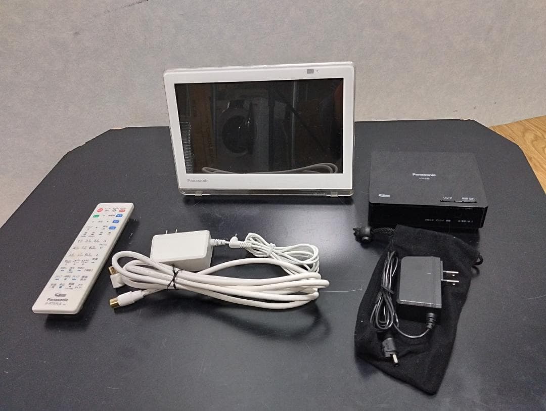 Y♦495 パナソニック 「プライベート ビエラ」 UN-10CE9