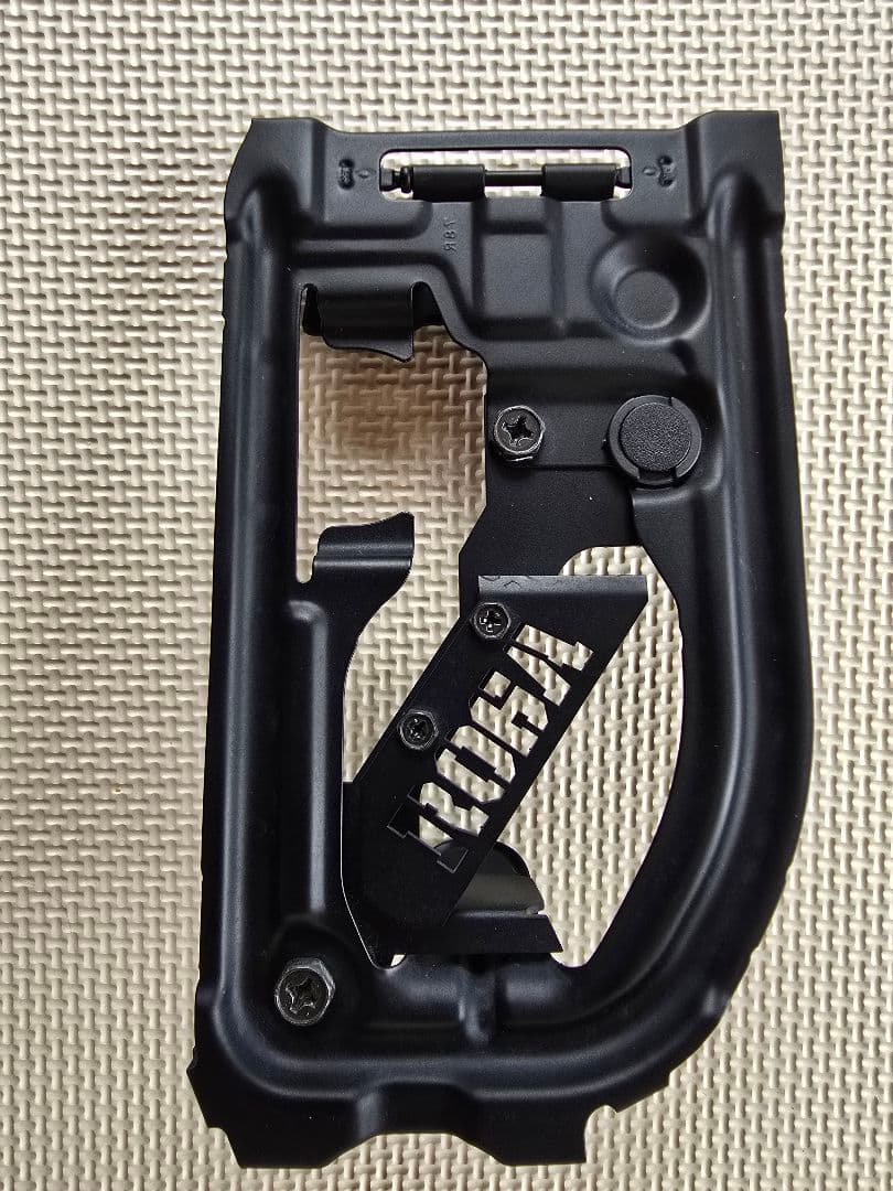 JB64ジムニー用 R06A刻印式スケルトン型燃料リッド