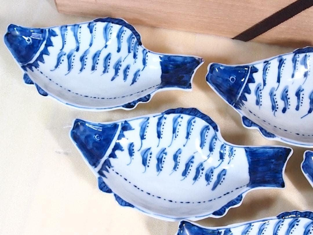 【未使用】高橋芳宣 染付魚型向付 7客 魚文向附 銘々皿/菓子皿 茶道具 食器
