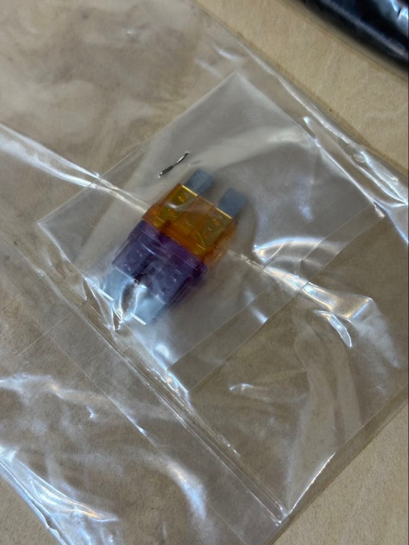 セルスター　全自動バッテリー充電器「CV-800」