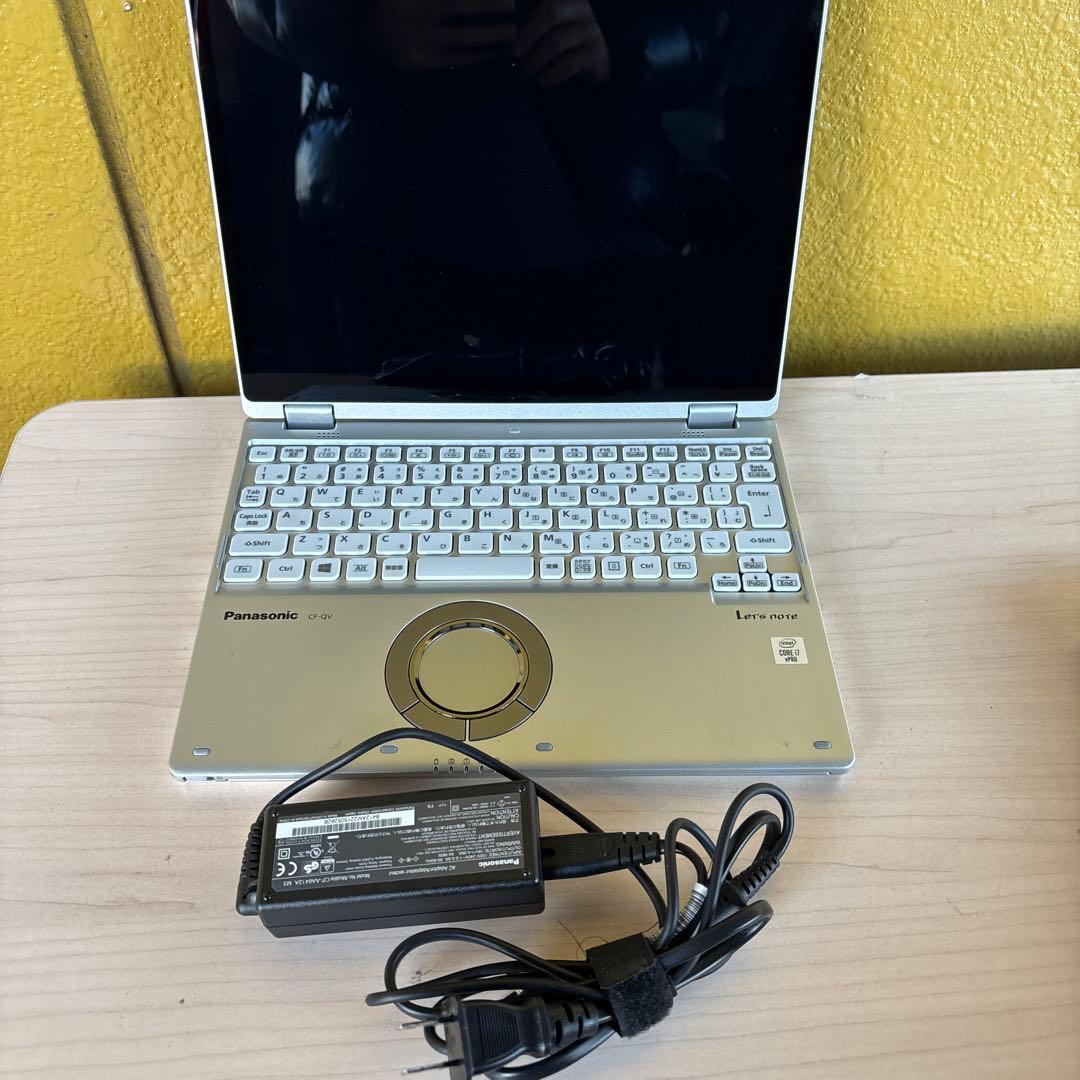 Office付き　Panasonic CF-QV9TFLVS ノートPC