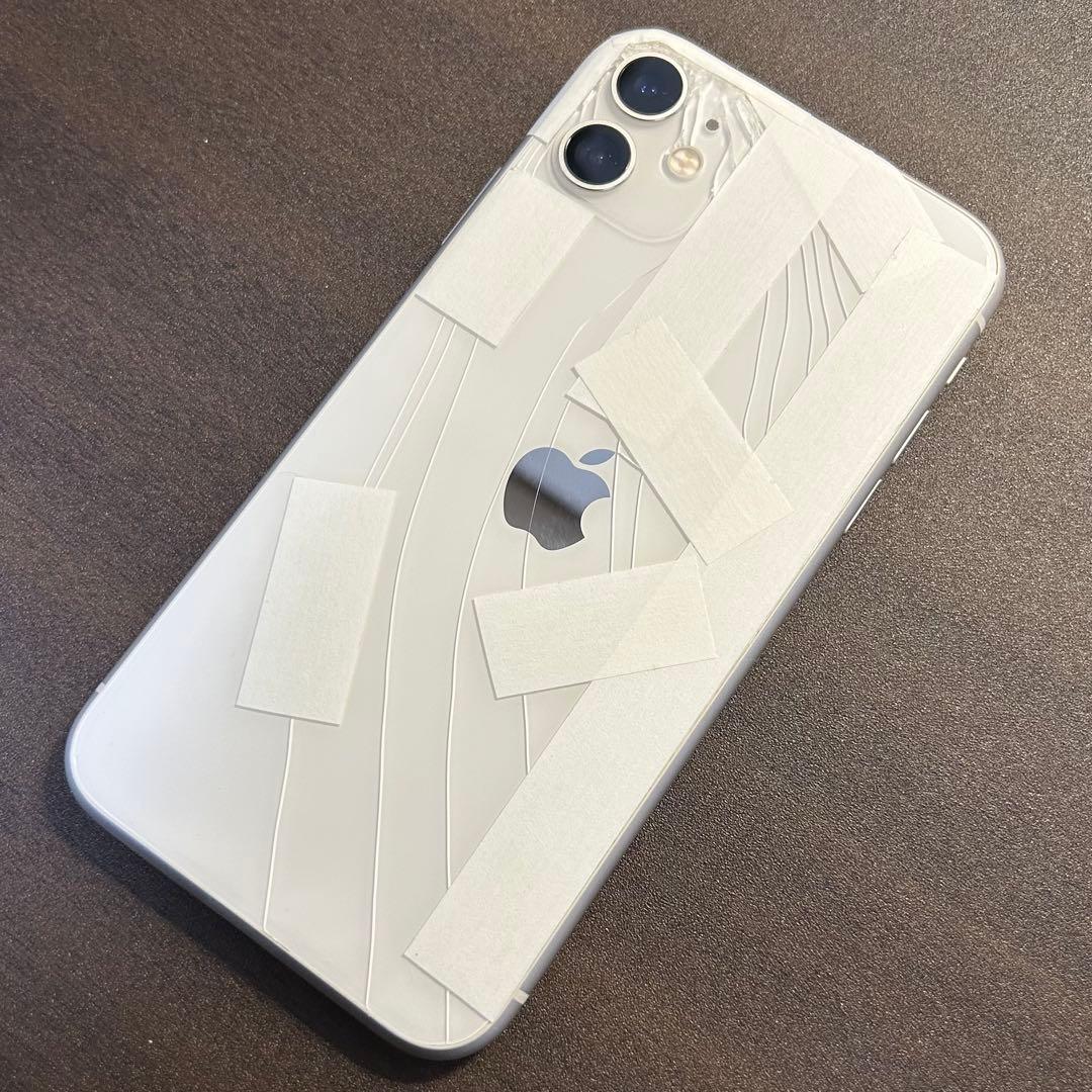 Apple iPhone 11 ホワイト 本体