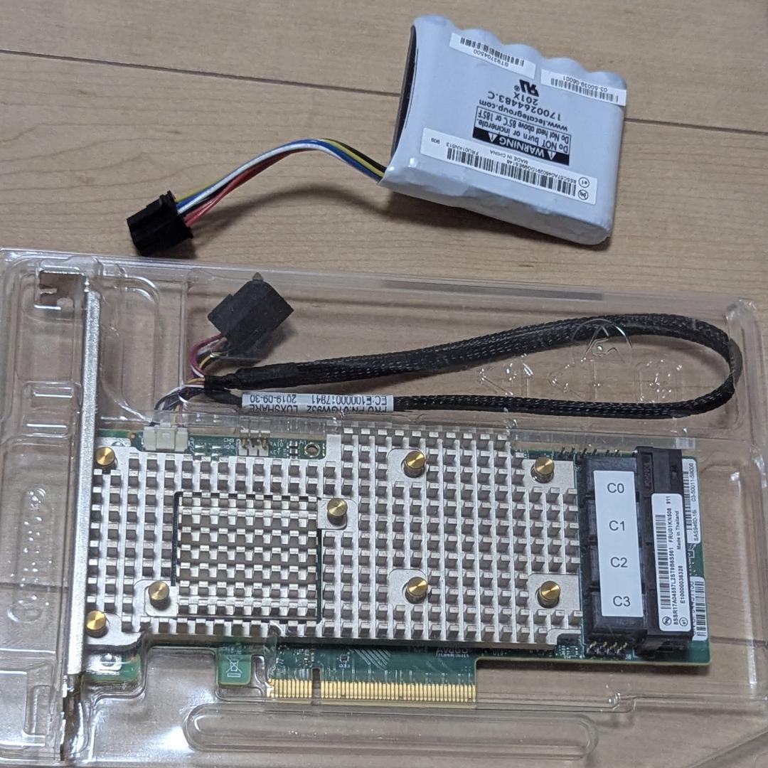 Lenovo RAID 930-16i + 8x2.5'' SASバックプレーン