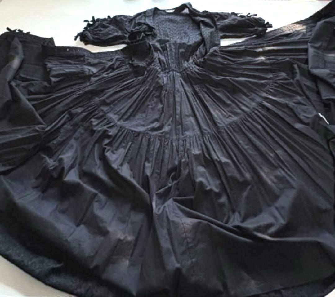 カネコイサオKANEKO ISAO コットンレース刺繍　ワンピース黒　小悪魔