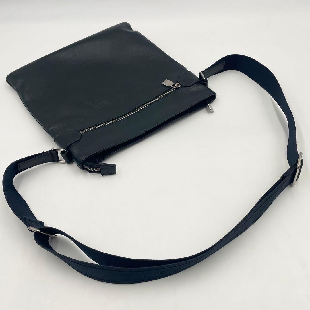 【極美品】ルイヴィトン タイガ サシャ ショルダーバッグ クロスボディ ブラック