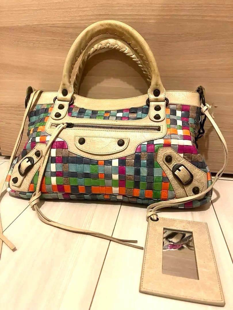 バレンシアガ 限定 ザ・ファースト　ハンドバッグ